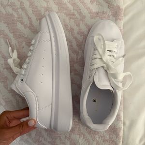 Knockoff Alexander McQueen sneakers